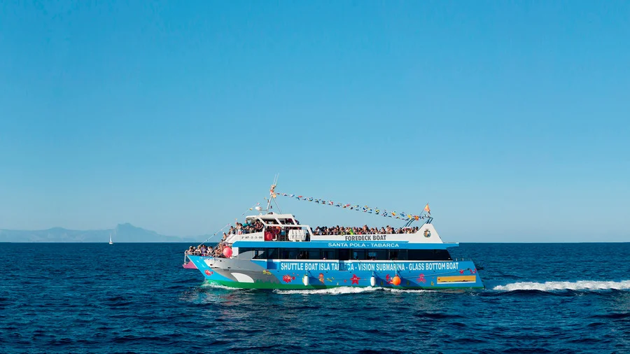 Barco a Tabarca azul